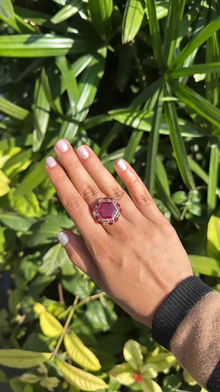 9.06 Ct Mozambique Ruby Cocktail Ring - 18k Yellow Gold Handmade Yellow Diamond Wedding Ring