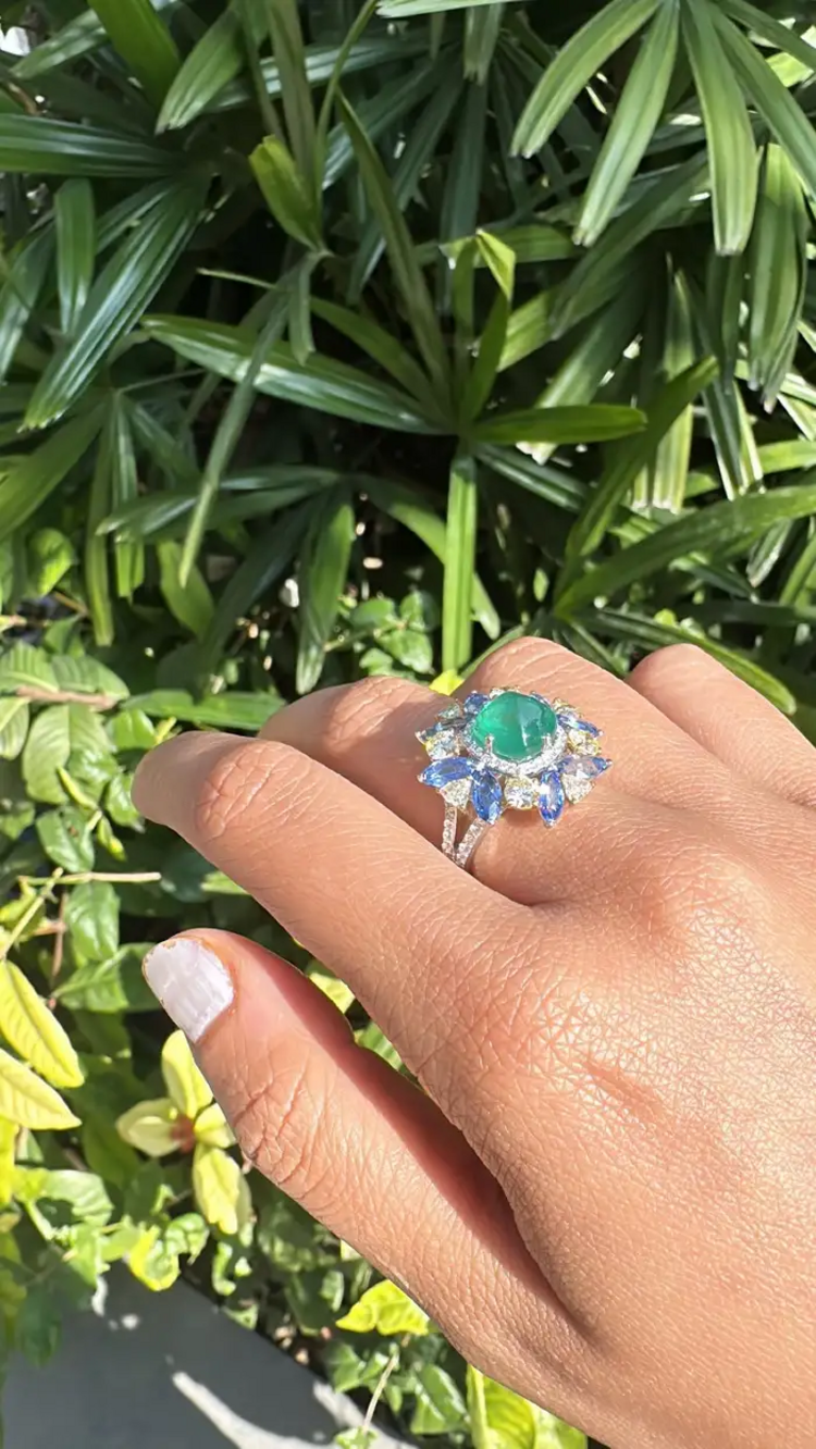 Natural Sugarloaf Zambian Emerald & Blue Sapphire Ring - 18k White Gold Handmade Diamond Ring