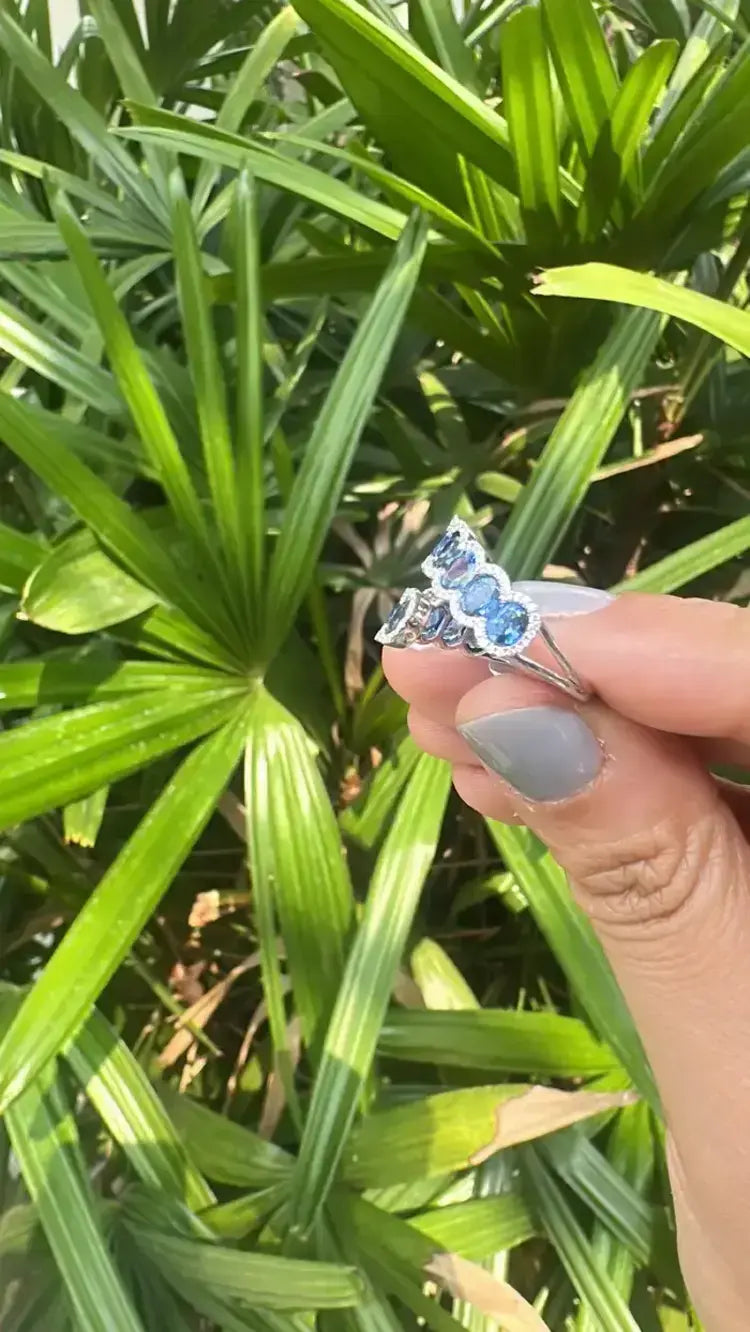 18k White Gold Handmade Ring - Natural Ceylon Blue Sapphire & Diamond Ring