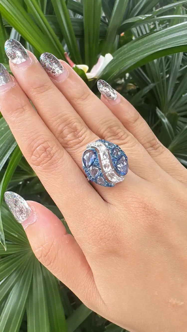 Natural Blue Sapphire Statement Ring - 18k White Gold & Rose Cut Diamond Cocktail Ring