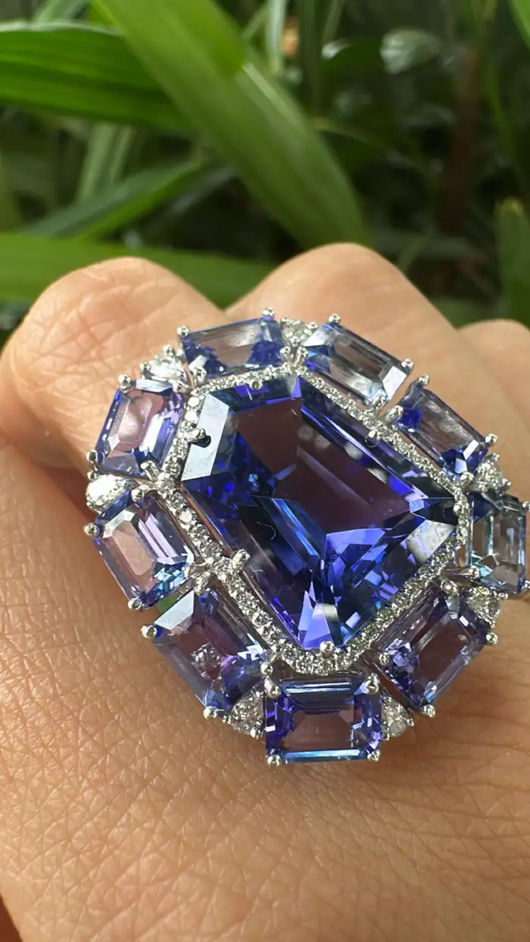 Natural Tanzanite & Rose Cut Diamond Cocktail Ring - 18k White Gold Diamond Wedding Ring