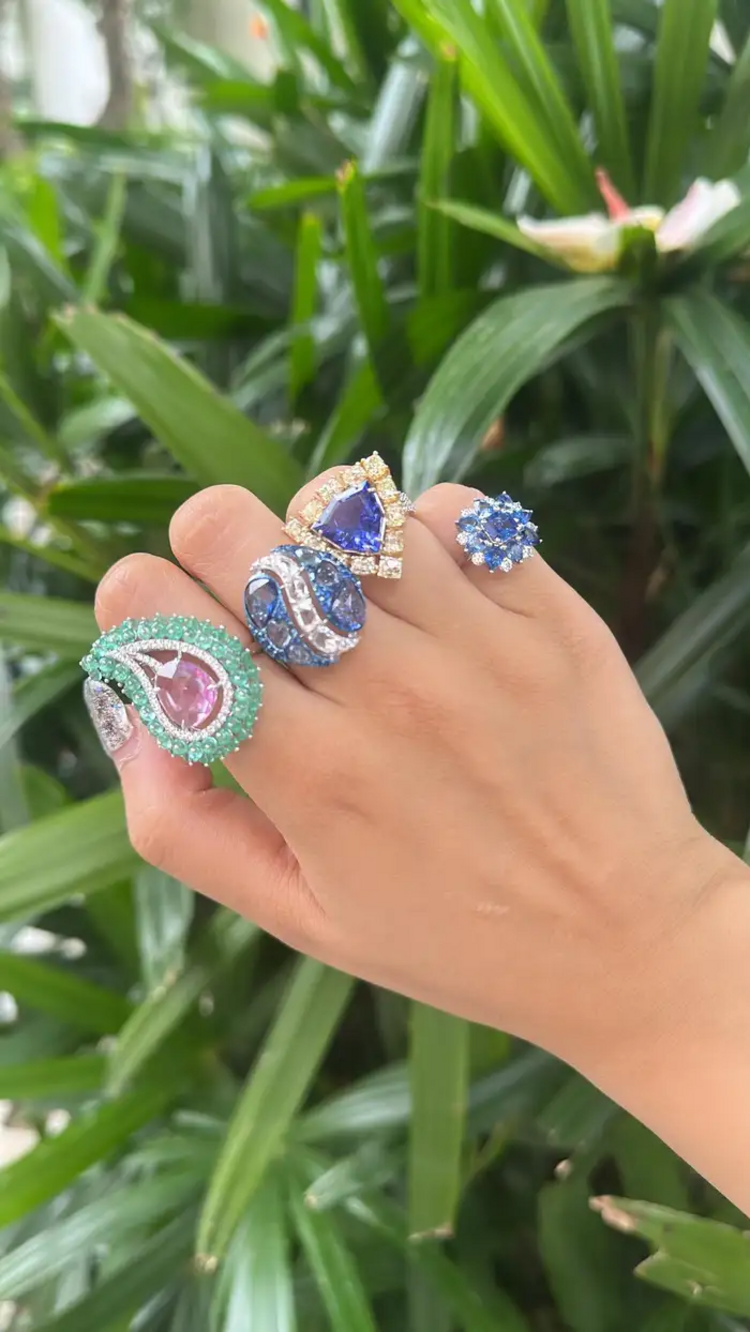 Natural Blue Sapphire Statement Ring - 18k White Gold & Rose Cut Diamond Cocktail Ring