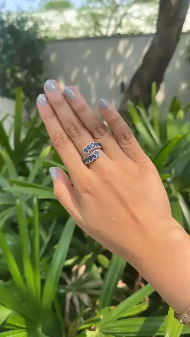 18k White Gold Handmade Ring - Natural Ceylon Blue Sapphire & Diamond Ring