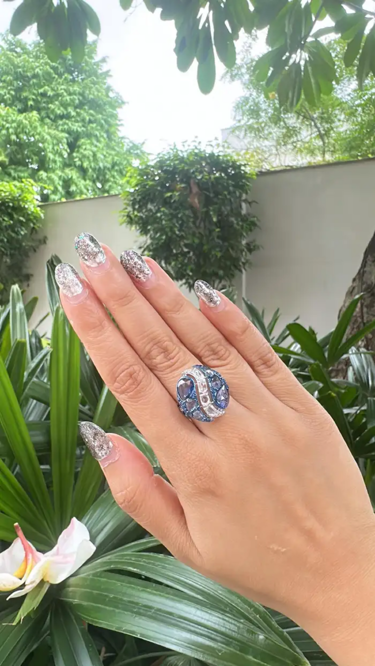 Natural Blue Sapphire Statement Ring - 18k White Gold & Rose Cut Diamond Cocktail Ring