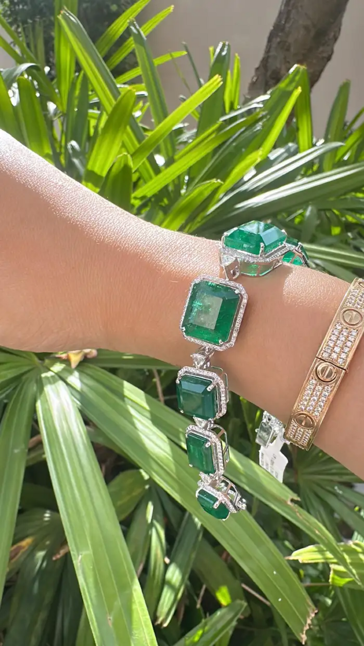 18k White Gold Handmade Modern Bracelet - Natural Zambian Emerald & Diamond Bracelet