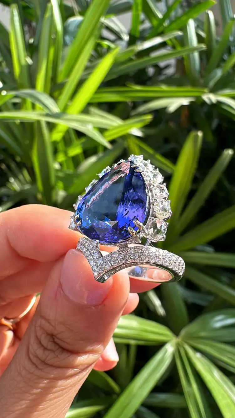 Natural Pear Tanzanite Gemstone Statement Ring - 18k White Gold Rose Cut Diamonds Women Ring