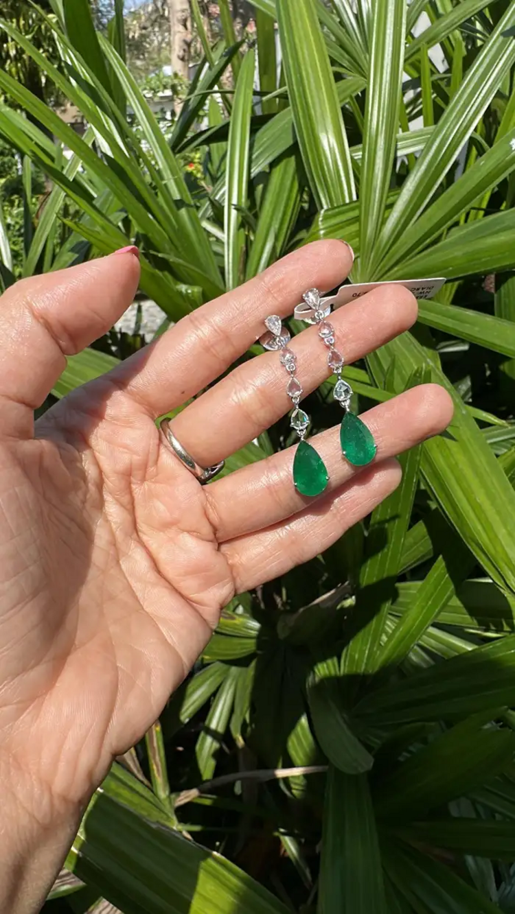18k White Gold Diamond Dangle Earrings - Natural Pear Shape Zambian Emerald Earrings - Rose Cut Diamonds Earrings