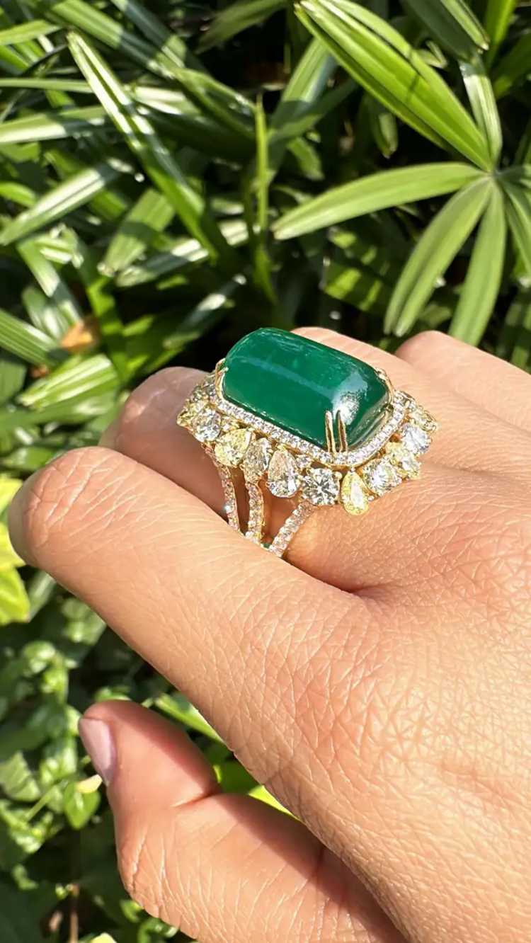 Zambian Emerald Cocktail Ring - 18k Yellow Gold Handmade Ring - Gold Yellow Diamond Wedding Ring