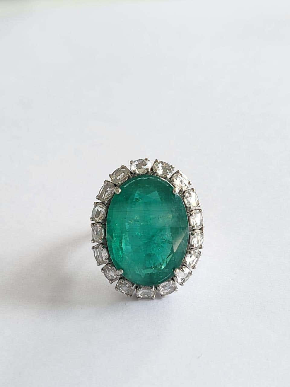 Emerald diamond ring