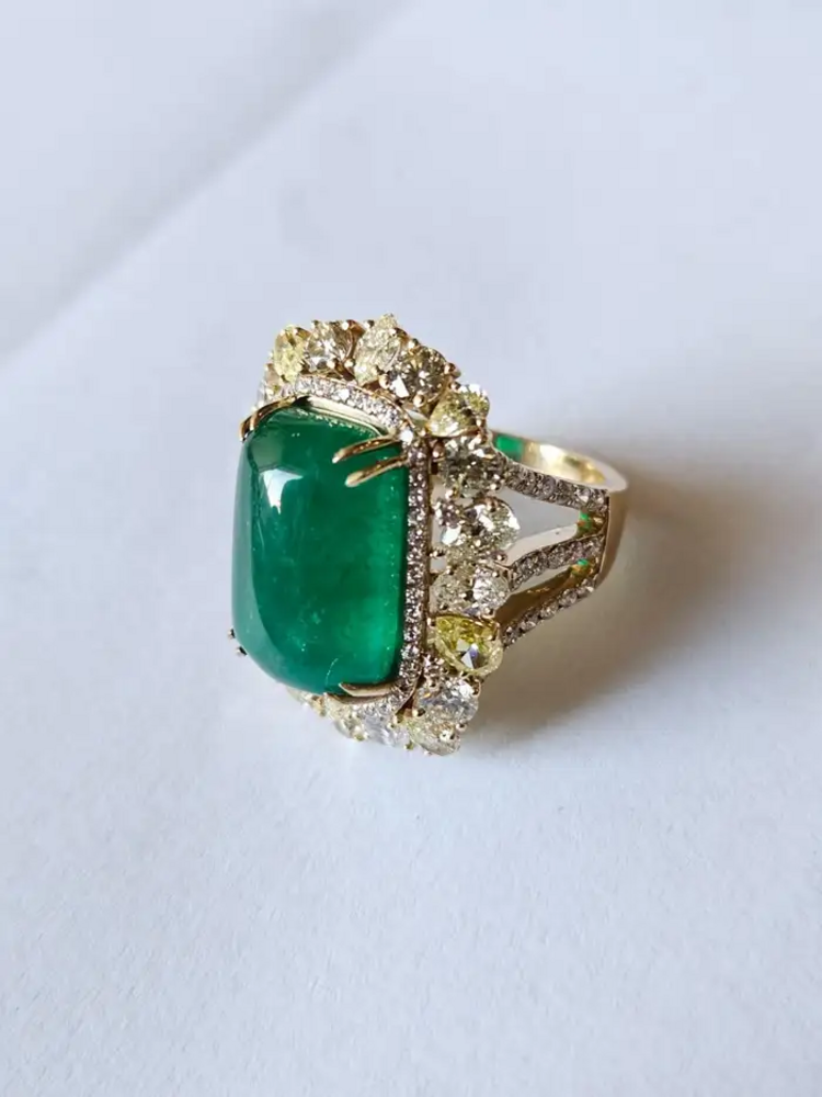 Zambian Emerald Cocktail Ring - 18k Yellow Gold Handmade Ring - Gold Yellow Diamond Wedding Ring