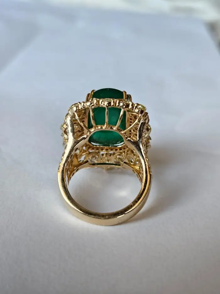 Zambian Emerald Cocktail Ring - 18k Yellow Gold Handmade Ring - Gold Yellow Diamond Wedding Ring
