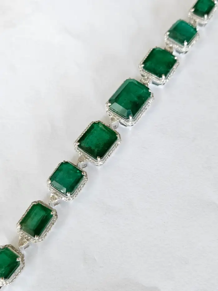 18k White Gold Handmade Modern Bracelet - Natural Zambian Emerald & Diamond Bracelet