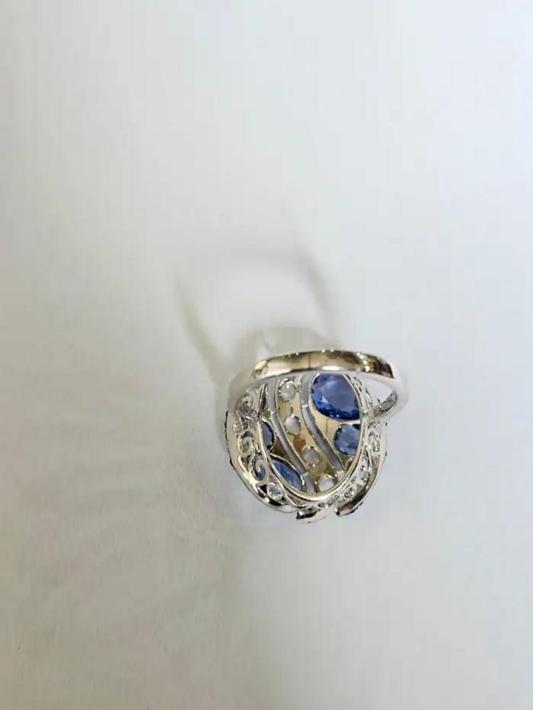 Natural Blue Sapphire Statement Ring - 18k White Gold & Rose Cut Diamond Cocktail Ring