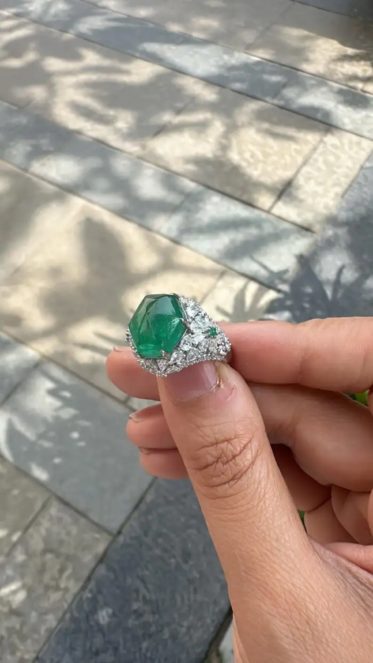 Natural 8.08 Ct. Zambian Emerald Cocktail Ring - 18k White Gold Diamond Wedding Ring