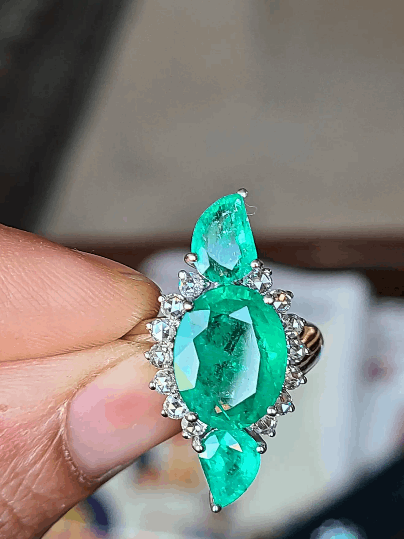 Natural Emerald and Diamond Rose Cut Ring Set in 18 Karat Gold