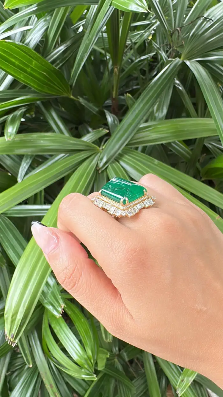 Natural 25.21 Ct. Zambian Emerald Statement Ring - 18k Yellow Gold Wedding Ring With Yellow Diamonds