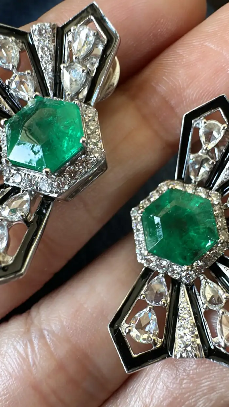 18k White Gold Handmade Stud Earrings - Natural Zambian Emerald & Diamond Women Earrings
