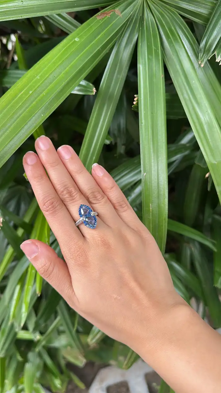 3.19 Ct. Ceylon Blue Sapphire Engagement Ring - 18k White Gold Diamond Ring