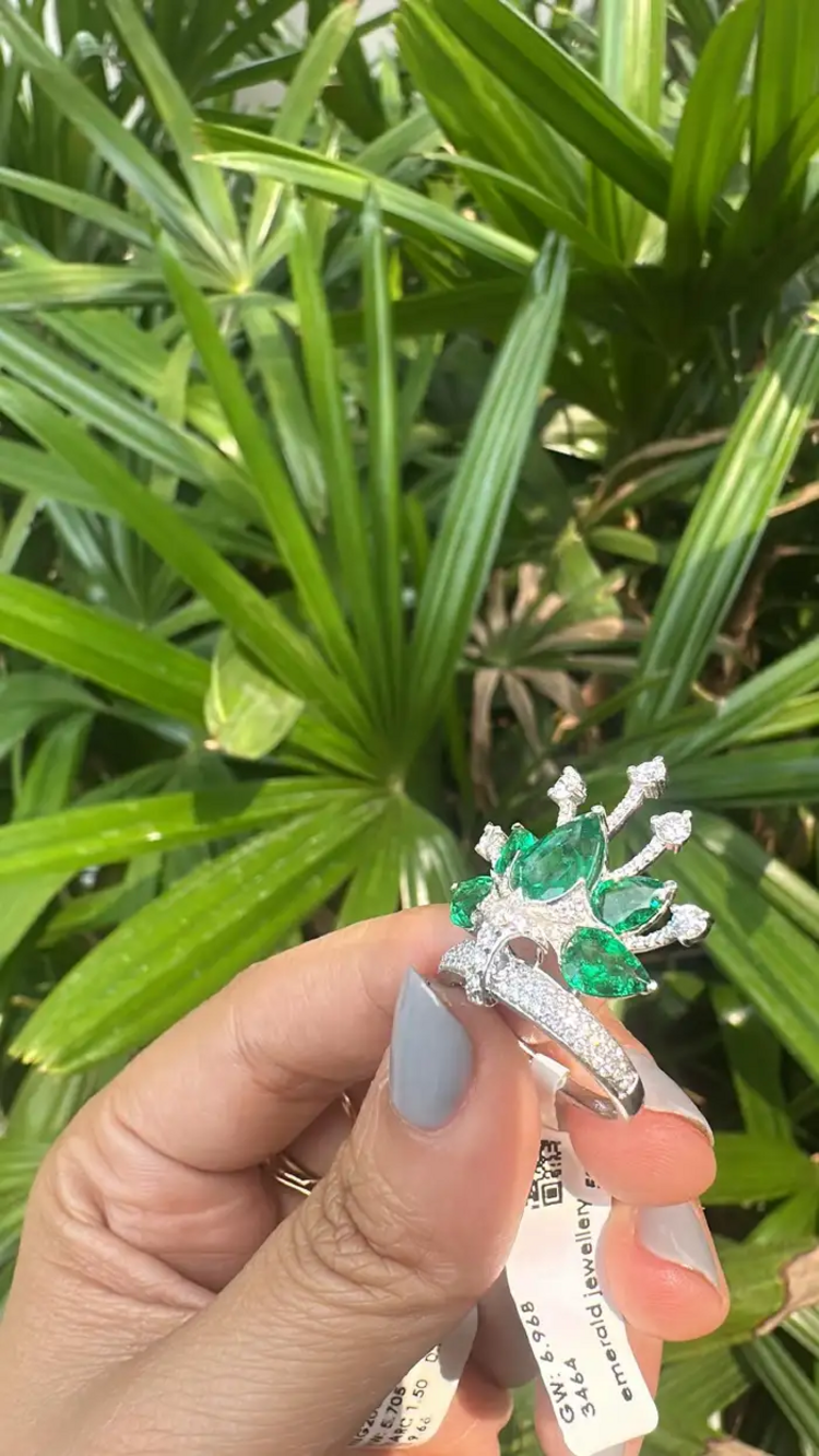 18k White Gold Diamond Crown Ring - Natural 3.80 Ct Zambian Emerald Wedding Ring