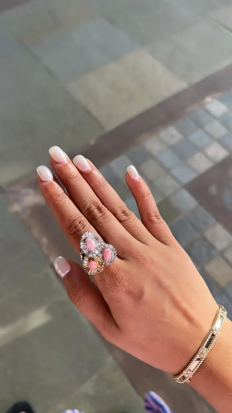 18k White Gold Tapered Diamonds Cocktail Ring - 3.93 Ct. Conch Pearls Wedding Ring