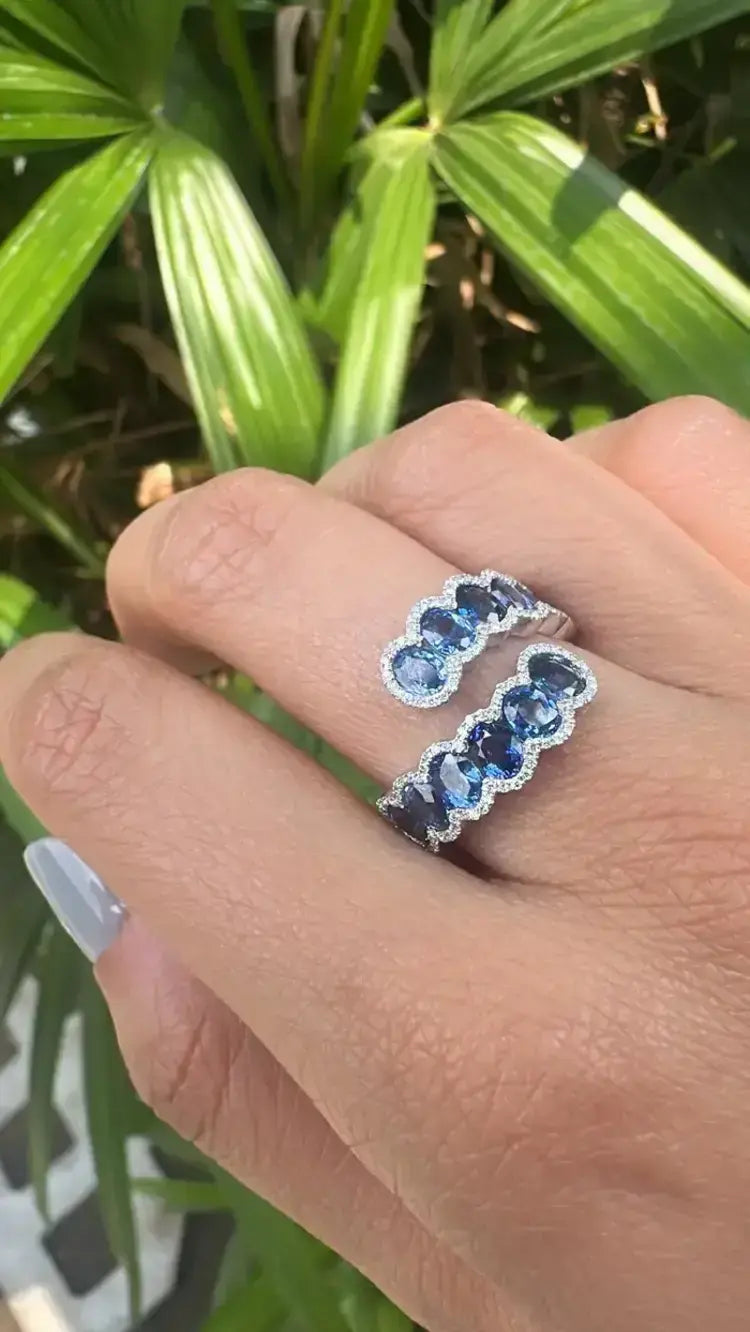 18k White Gold Handmade Ring - Natural Ceylon Blue Sapphire & Diamond Ring