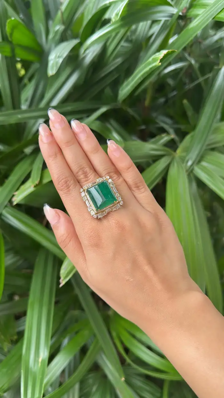 Natural 25.21 Ct. Zambian Emerald Statement Ring - 18k Yellow Gold Wedding Ring With Yellow Diamonds