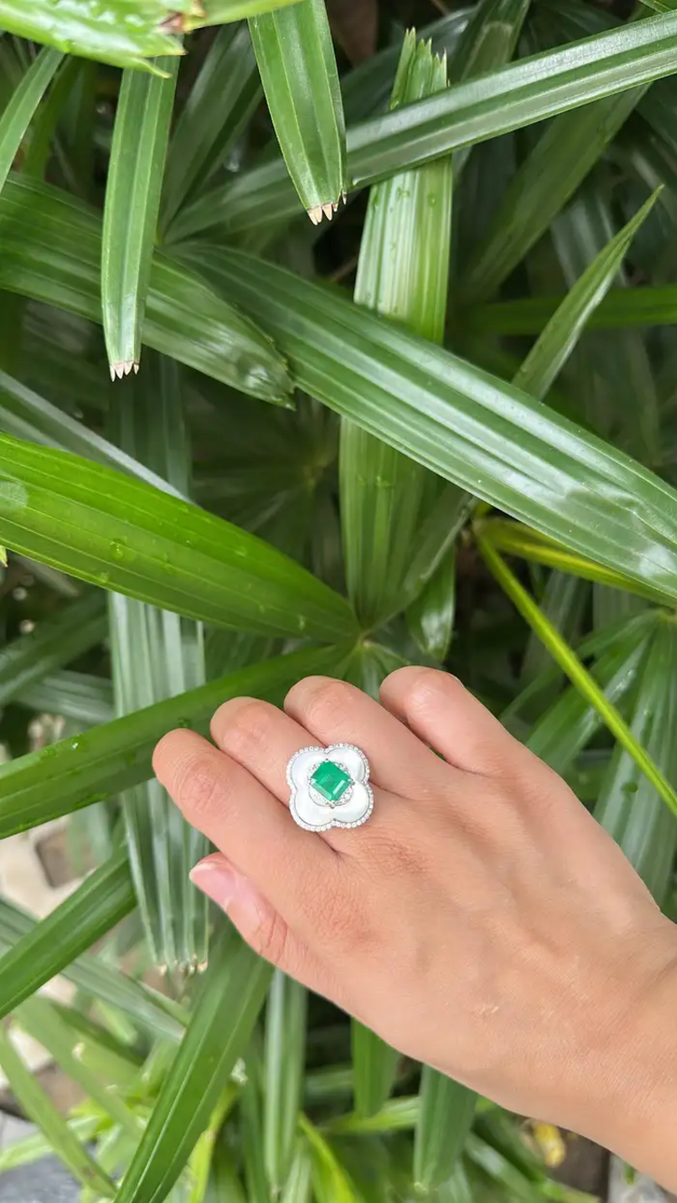 Natural Zambian Emerald Gold Ring - 18k White Gold Diamond & Mother Of Pearl Wedding Ring