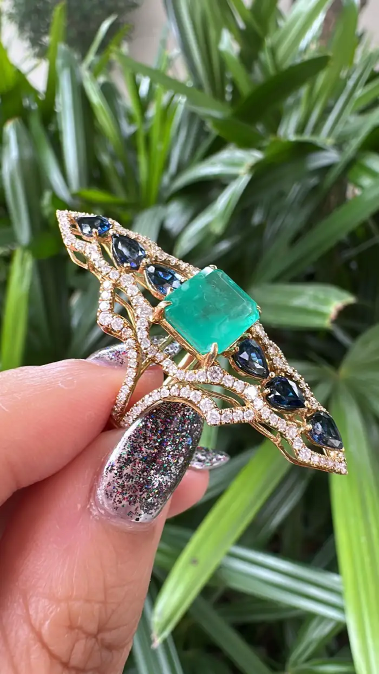 18k Yellow Gold Diamond Handmade Ring - Natural Colombian Emerald & Blue Sapphire Cocktail Ring