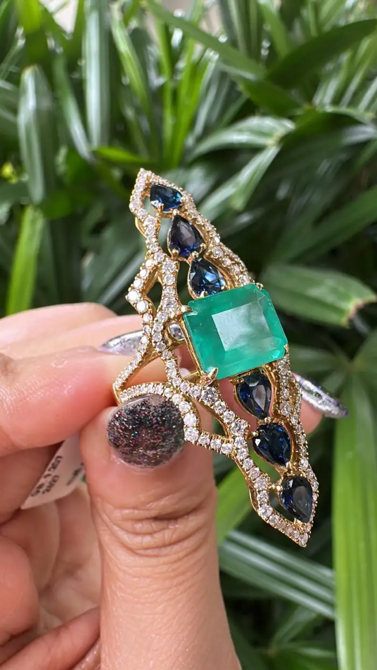 18k Yellow Gold Diamond Handmade Ring - Natural Colombian Emerald & Blue Sapphire Cocktail Ring