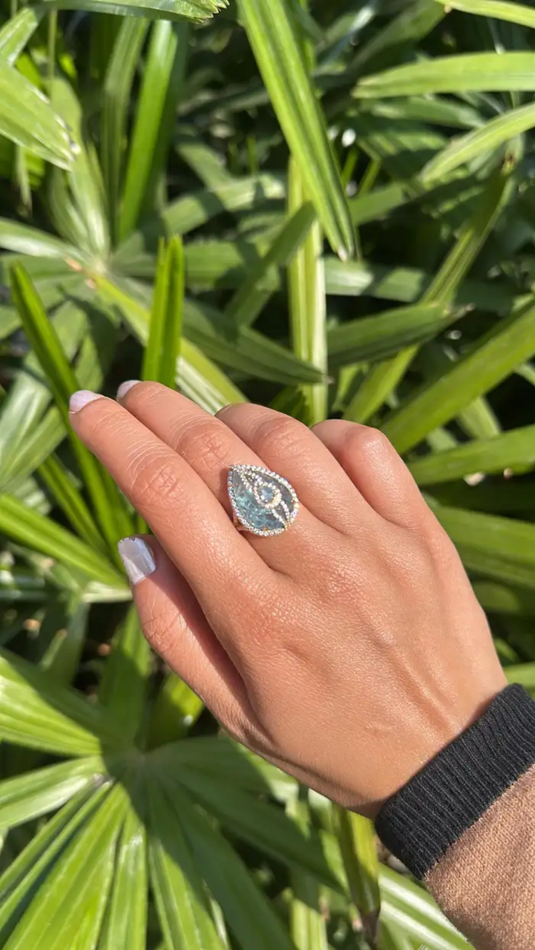 18k Yellow Gold Handmade Statement Ring - Natural Aquamarine & Rose Cut Diamonds Cocktail Ring