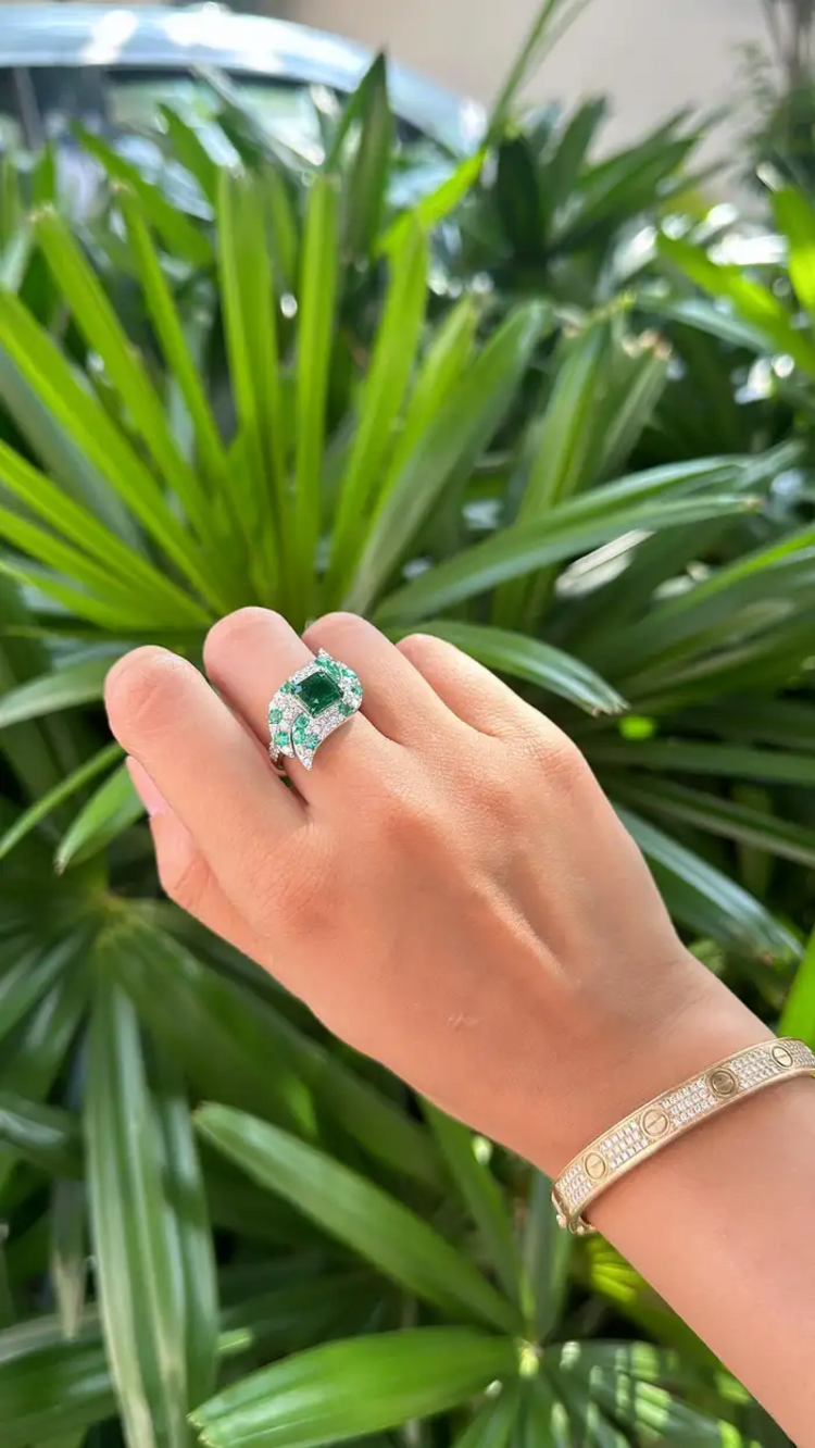 18k White Gold 1.17 Ct. Diamond Engagement Ring Natural Zambian Emerald Gemstone Women Jewelry