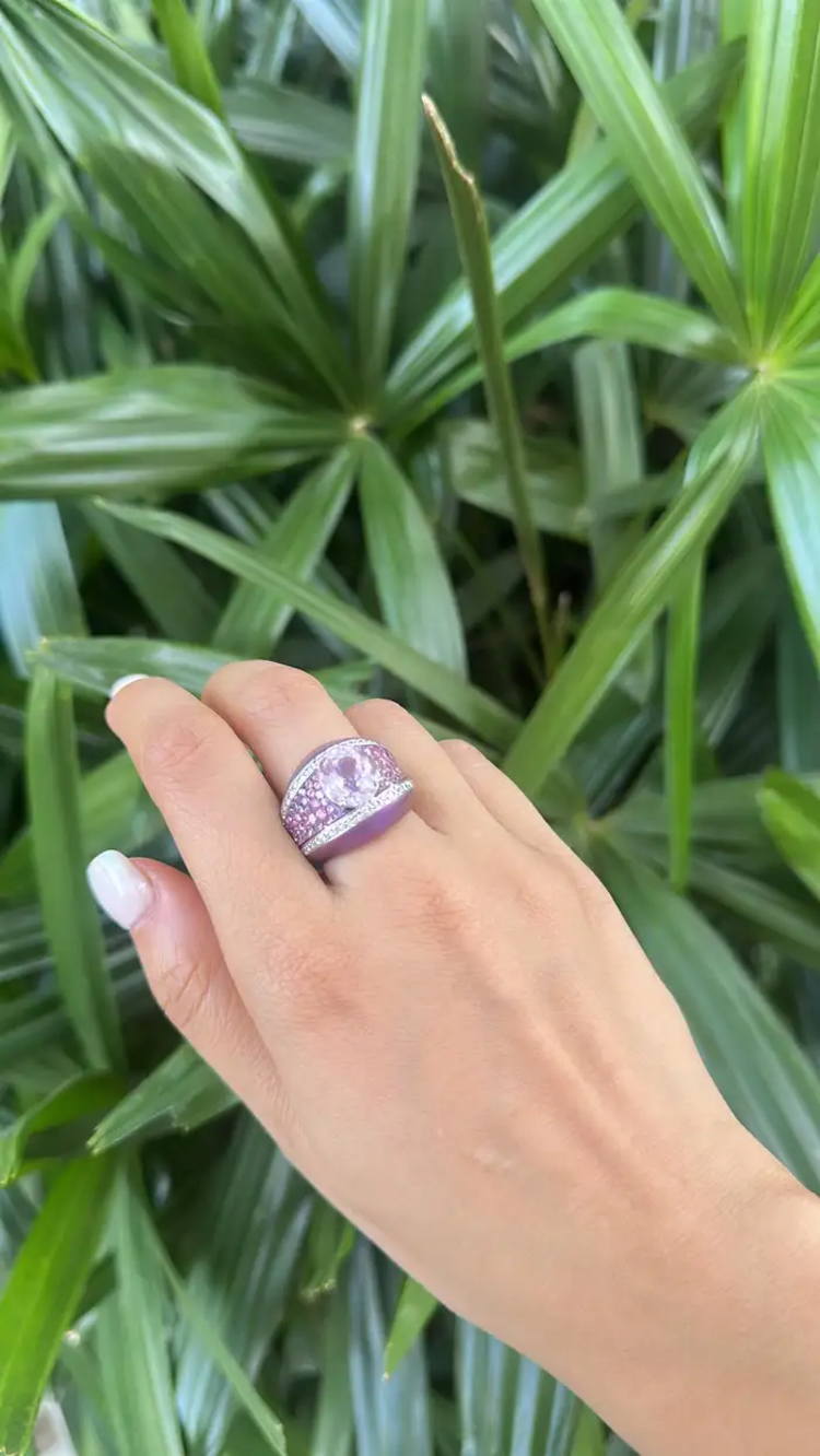 5.23 carats, Kunzite, Pink Sapphires & Diamonds Titanium Ring with Platinum 900