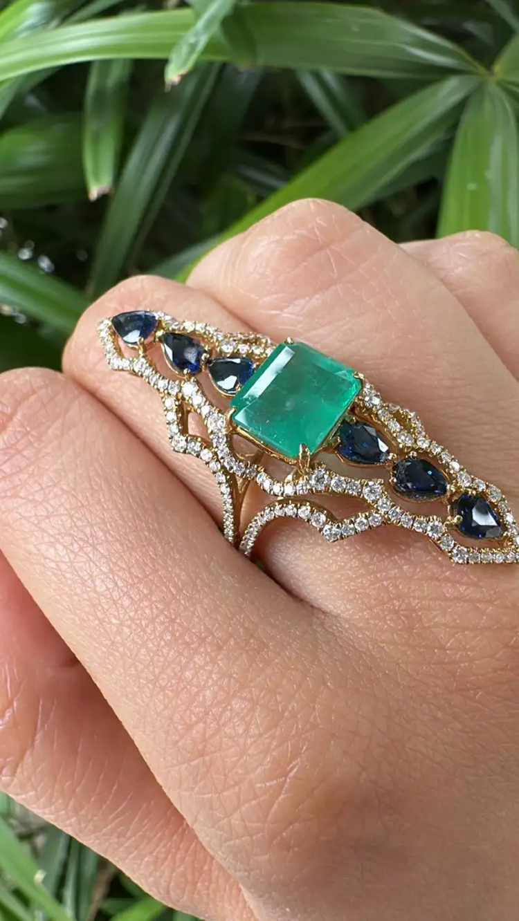 18k Yellow Gold Diamond Handmade Ring - Natural Colombian Emerald & Blue Sapphire Cocktail Ring