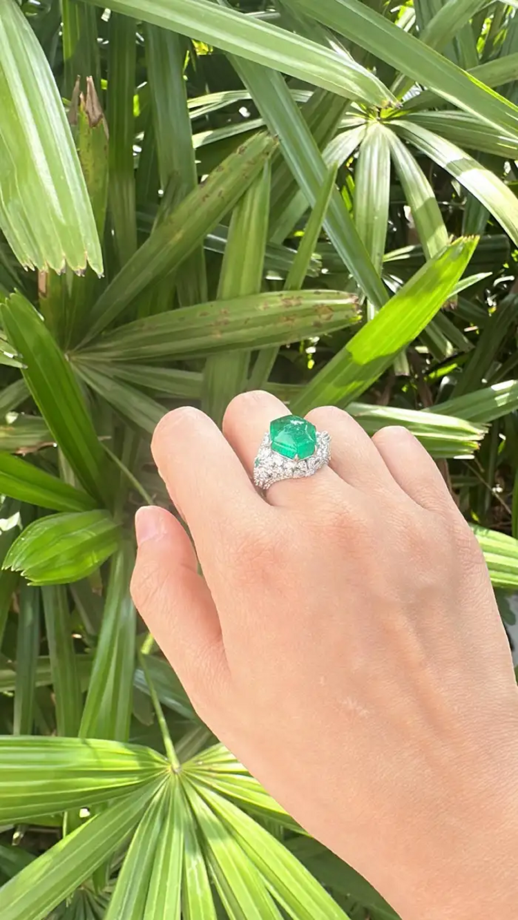 Natural 8.08 Ct. Zambian Emerald Cocktail Ring - 18k White Gold Diamond Wedding Ring
