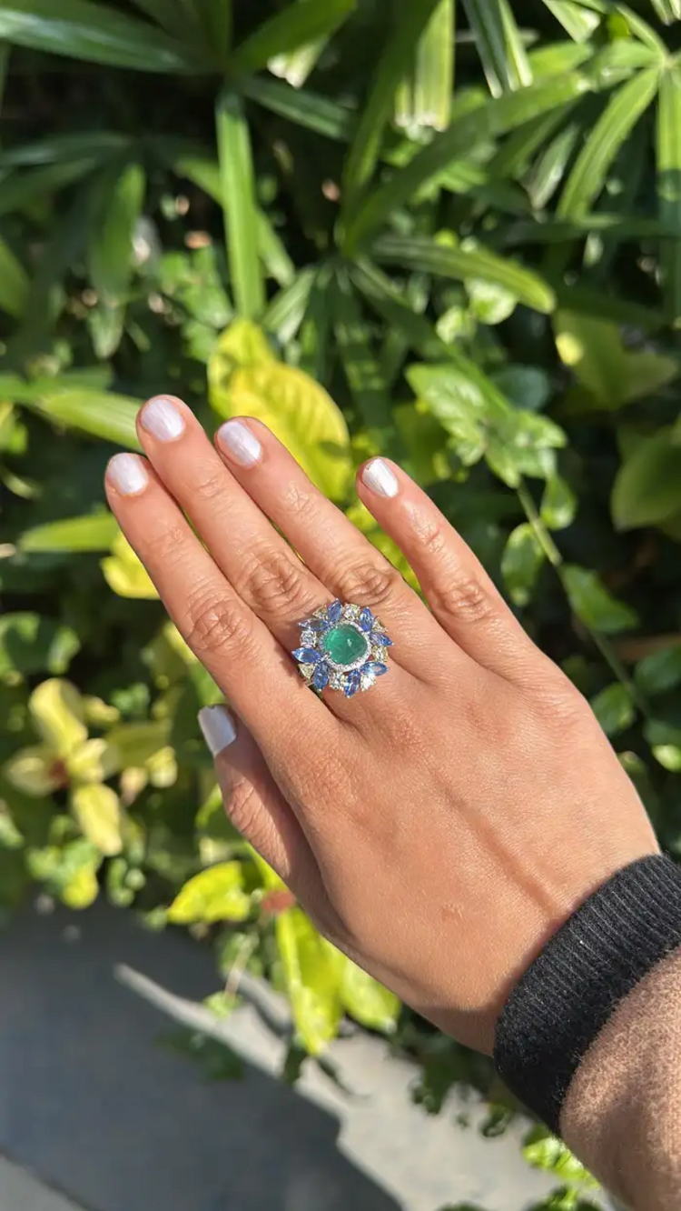 Natural Sugarloaf Zambian Emerald & Blue Sapphire Ring - 18k White Gold Handmade Diamond Ring
