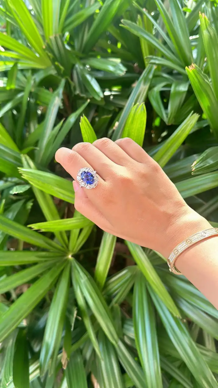18k White Gold Diamond Ring | Natural Tanzanite Gemstone Cocktail Ring | Wedding Ring