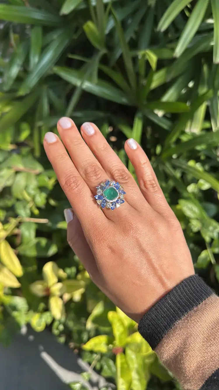 Natural Sugarloaf Zambian Emerald & Blue Sapphire Ring - 18k White Gold Handmade Diamond Ring