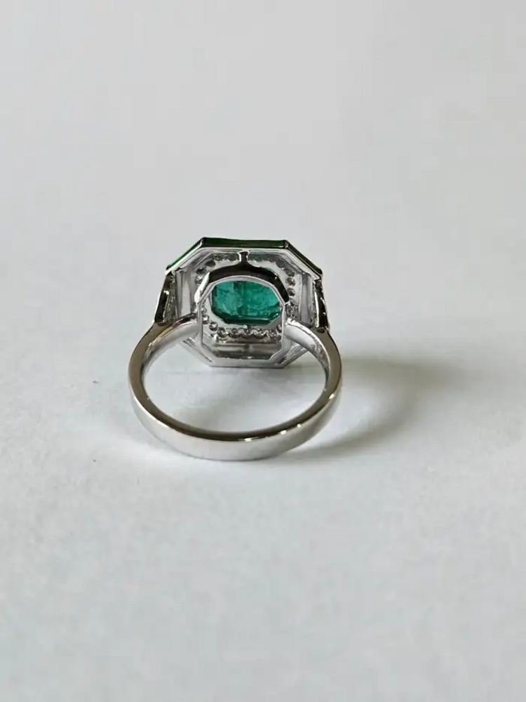 18k White Gold, 3.47 carats Emerald, Green Enamel & Diamonds Engagement Ring