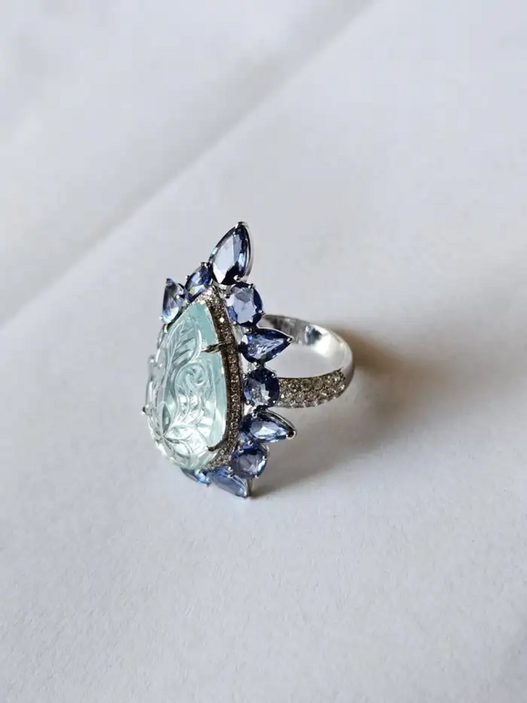 Carved Aquamarine Gemstone Ring - 18k White Gold Handmade Cocktail Ring - Natural Blue Sapphire Women Ring
