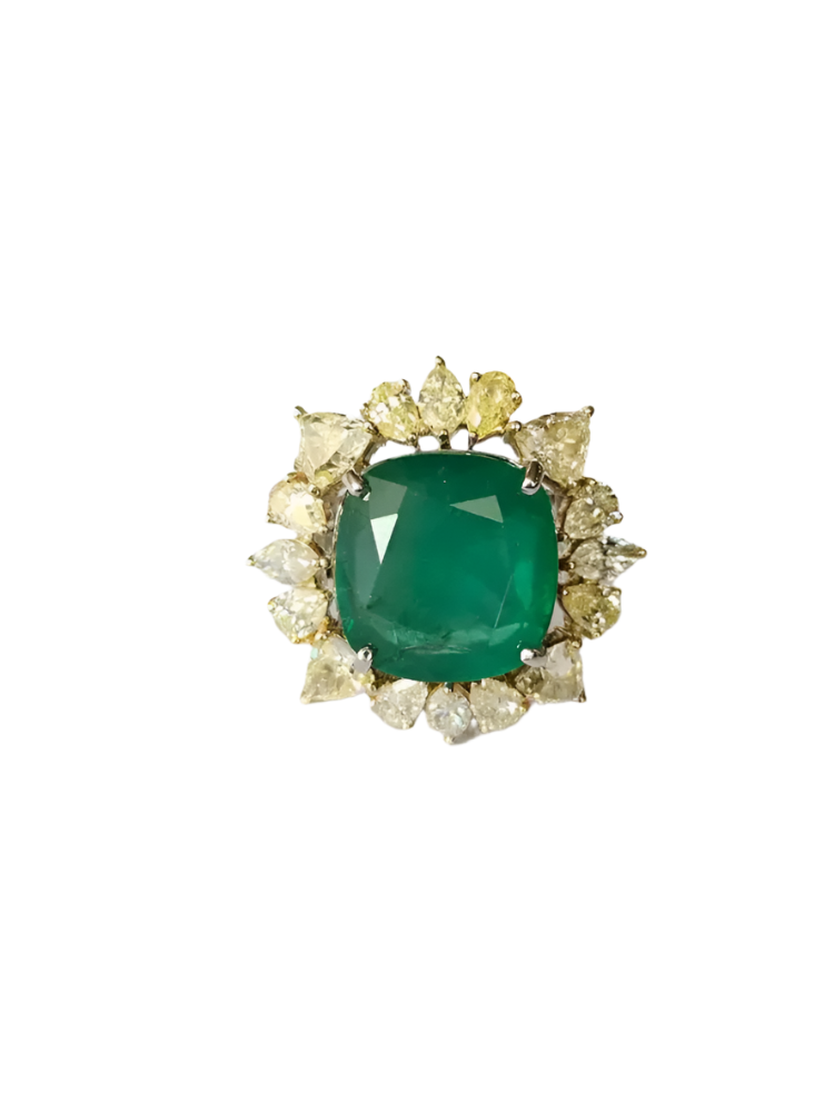 18K Gold, 12.60 carats, Zambian Emerald & Yellow Diamonds Cocktail Ring