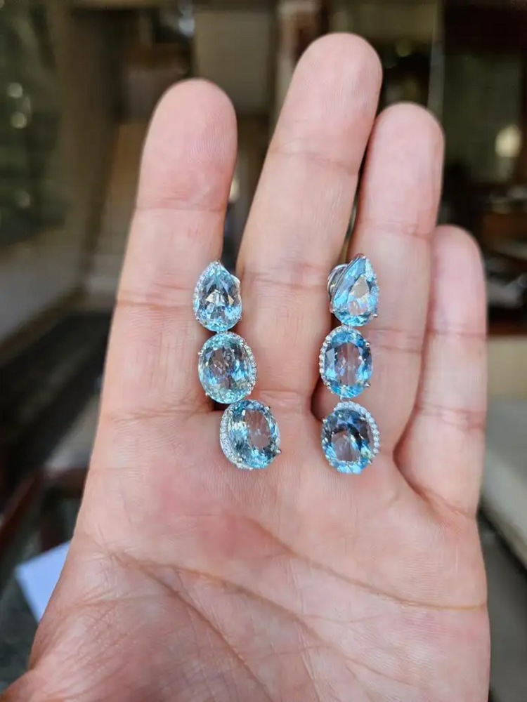 21.40 Ct. Aquamarine Dangle Earrings - 18k White Gold Diamond Earrings