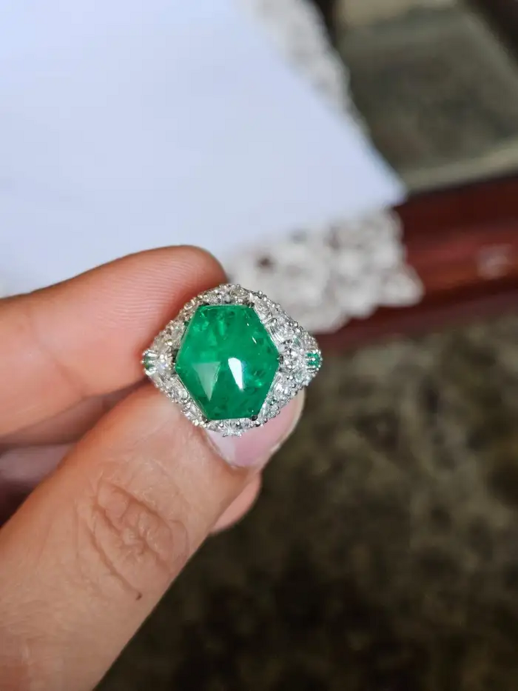 Natural 8.08 Ct. Zambian Emerald Cocktail Ring - 18k White Gold Diamond Wedding Ring