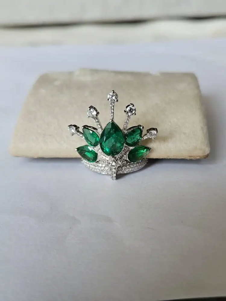 18k White Gold Diamond Crown Ring - Natural 3.80 Ct Zambian Emerald Wedding Ring