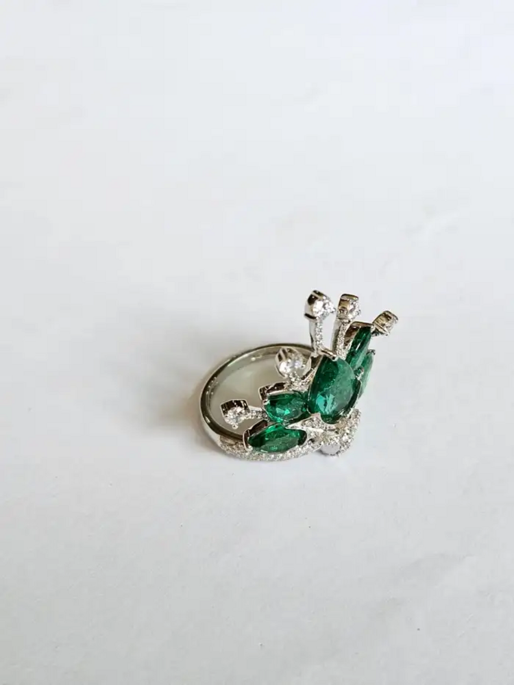 18k White Gold Diamond Crown Ring - Natural 3.80 Ct Zambian Emerald Wedding Ring