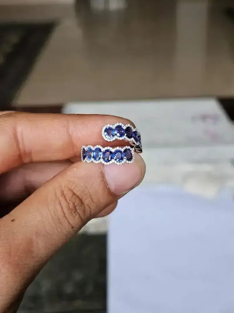 18k White Gold Handmade Ring - Natural Ceylon Blue Sapphire & Diamond Ring
