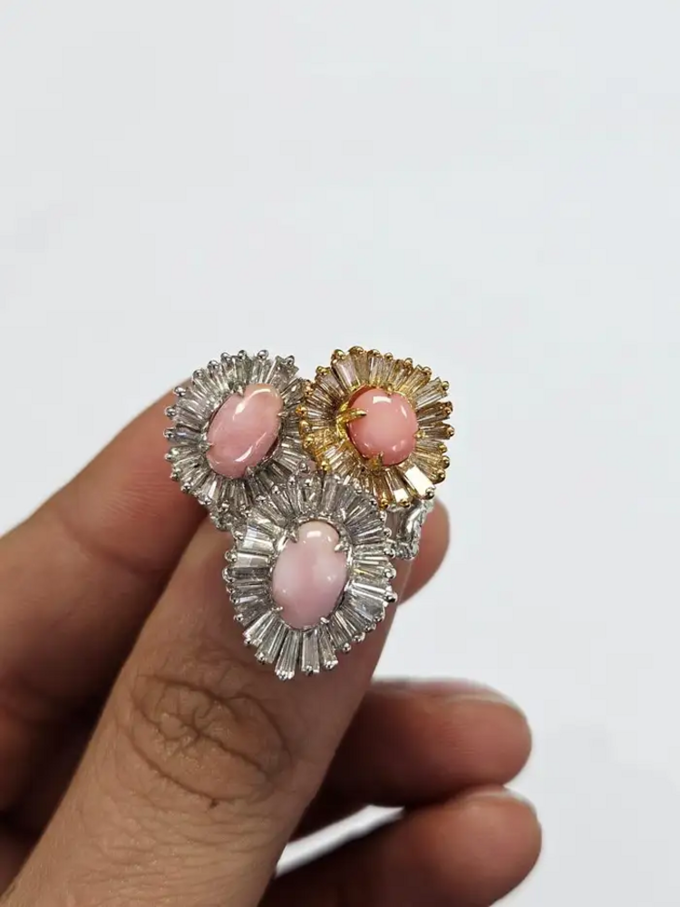 18k White Gold Tapered Diamonds Cocktail Ring - 3.93 Ct. Conch Pearls Wedding Ring