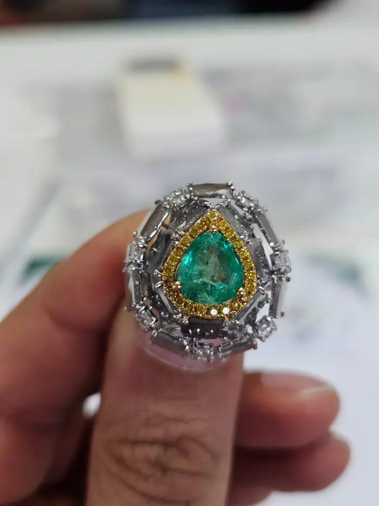 Natural Colombian Emerald & Slice Diamond Wedding Ring - 18k White Gold Ring