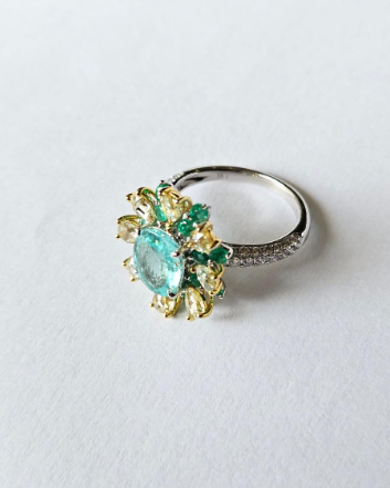 Paraiba Tourmaline Gold Ring / 18k White Gold Diamond Cocktail Ring / Natural Emerald Statement Ring / Gold Diamond Wedding Ring